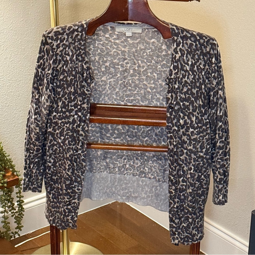 Loft cool-toned leopard print cardigan 100% cotton